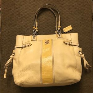 COACH Tan/Lemon Colette Pebbled Leather Large Carryall Tote
